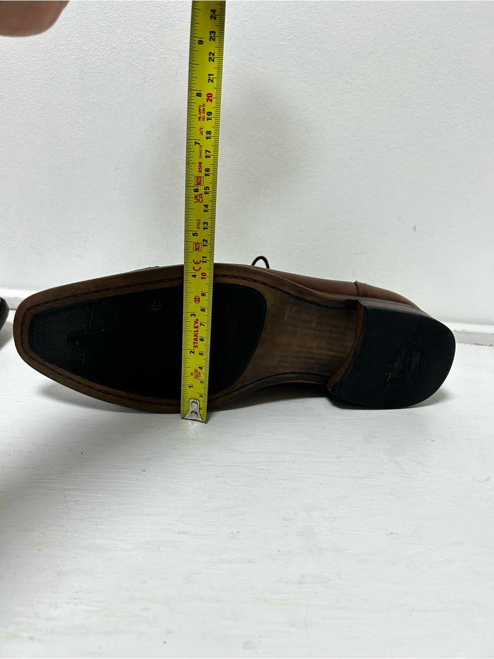 FLORSHEIM Men’s Cognac Sorrento Cap Toe Oxford Dress Shoes Size 9.5 - Picture 14 of 14